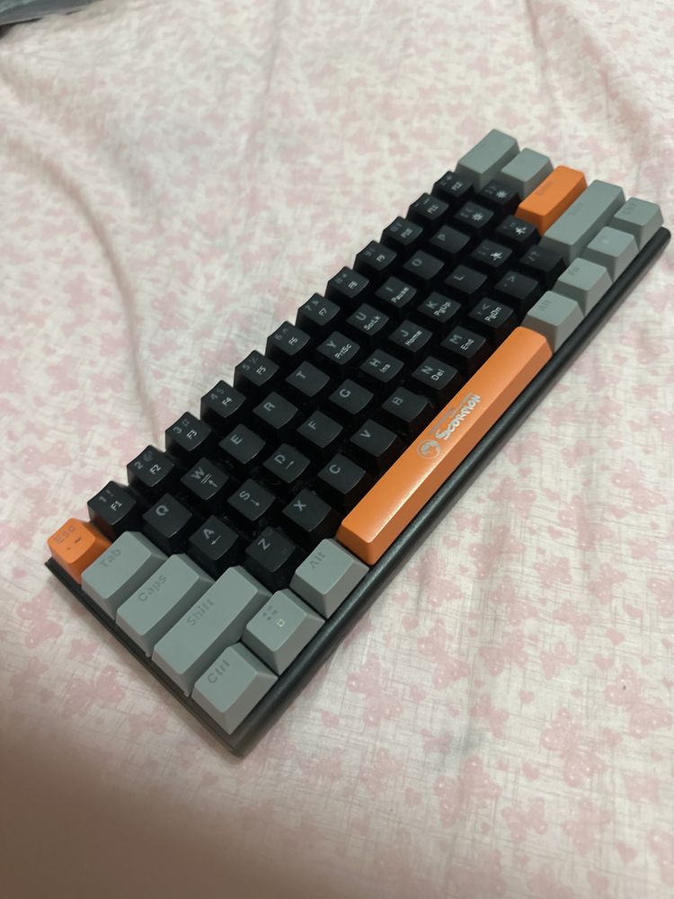 Tastaturi 2 seturi mecanice