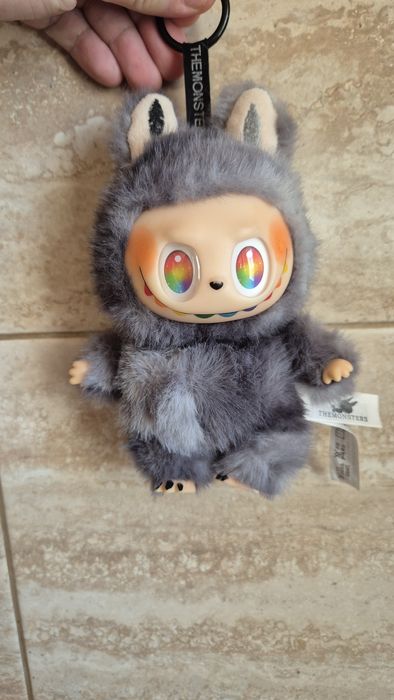 Figurina Labubu Big Into Energy 1+1 Gratis