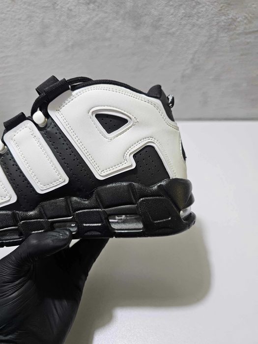 Adidasi Nike Air More Uptempo