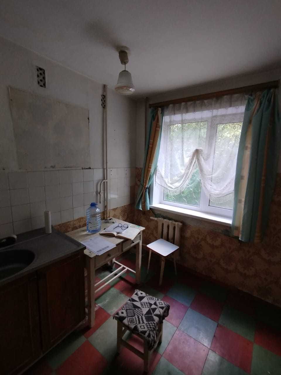 2 комн. кв. на 2 эт. в 7 микр.-не