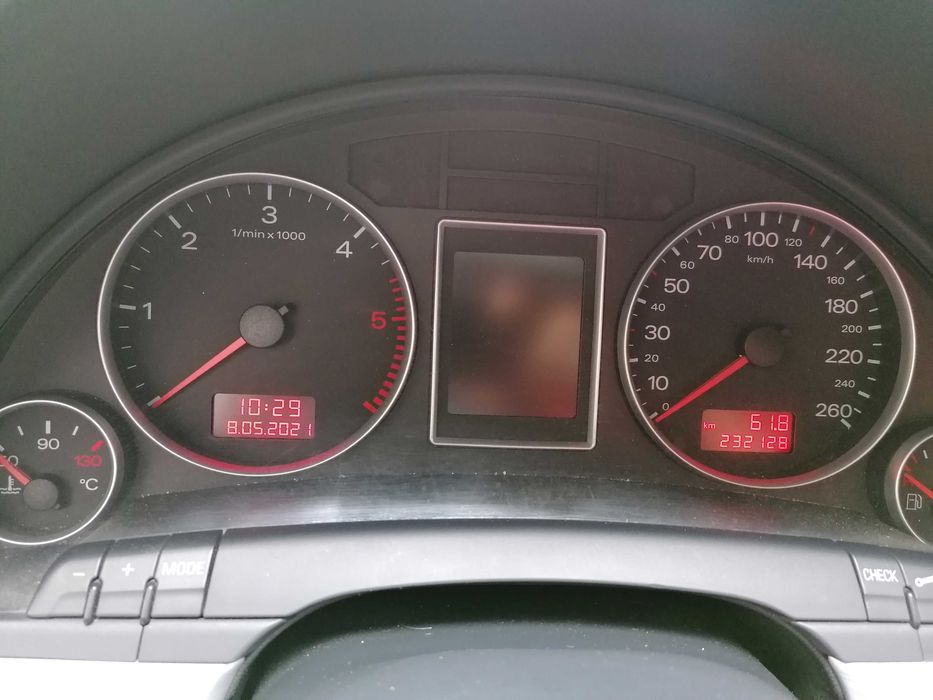 AUDI A4 2.0 TDI B7 2008г.