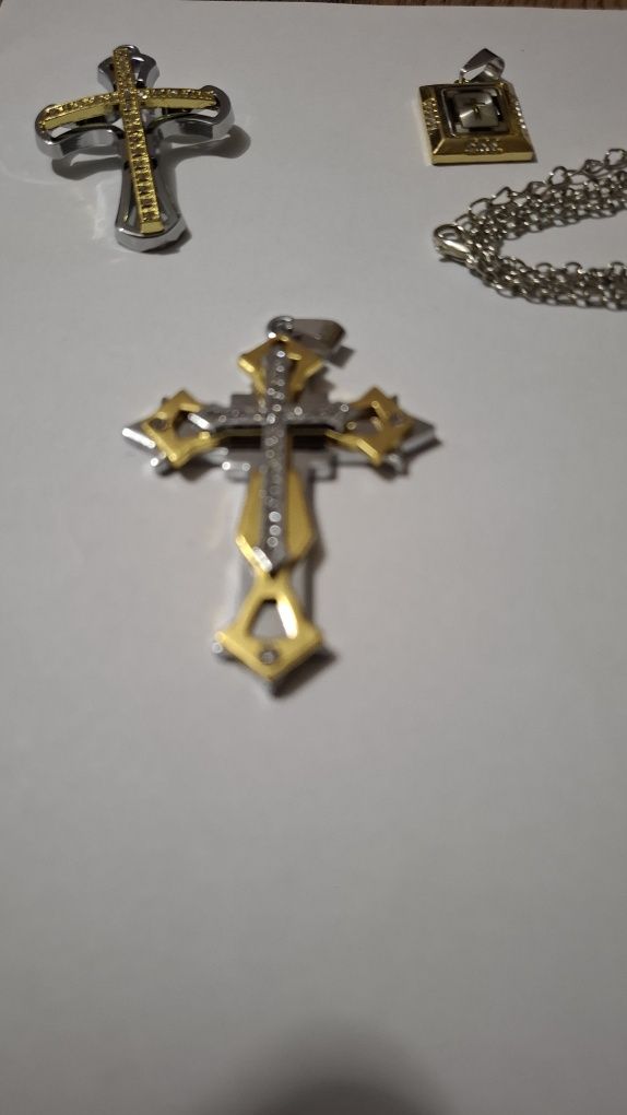 Cruciulite de vânzare