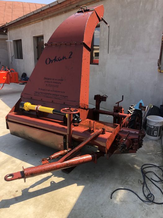 Tocatoare resturi vegetale/tocatoare coceni/tocatoare siloz