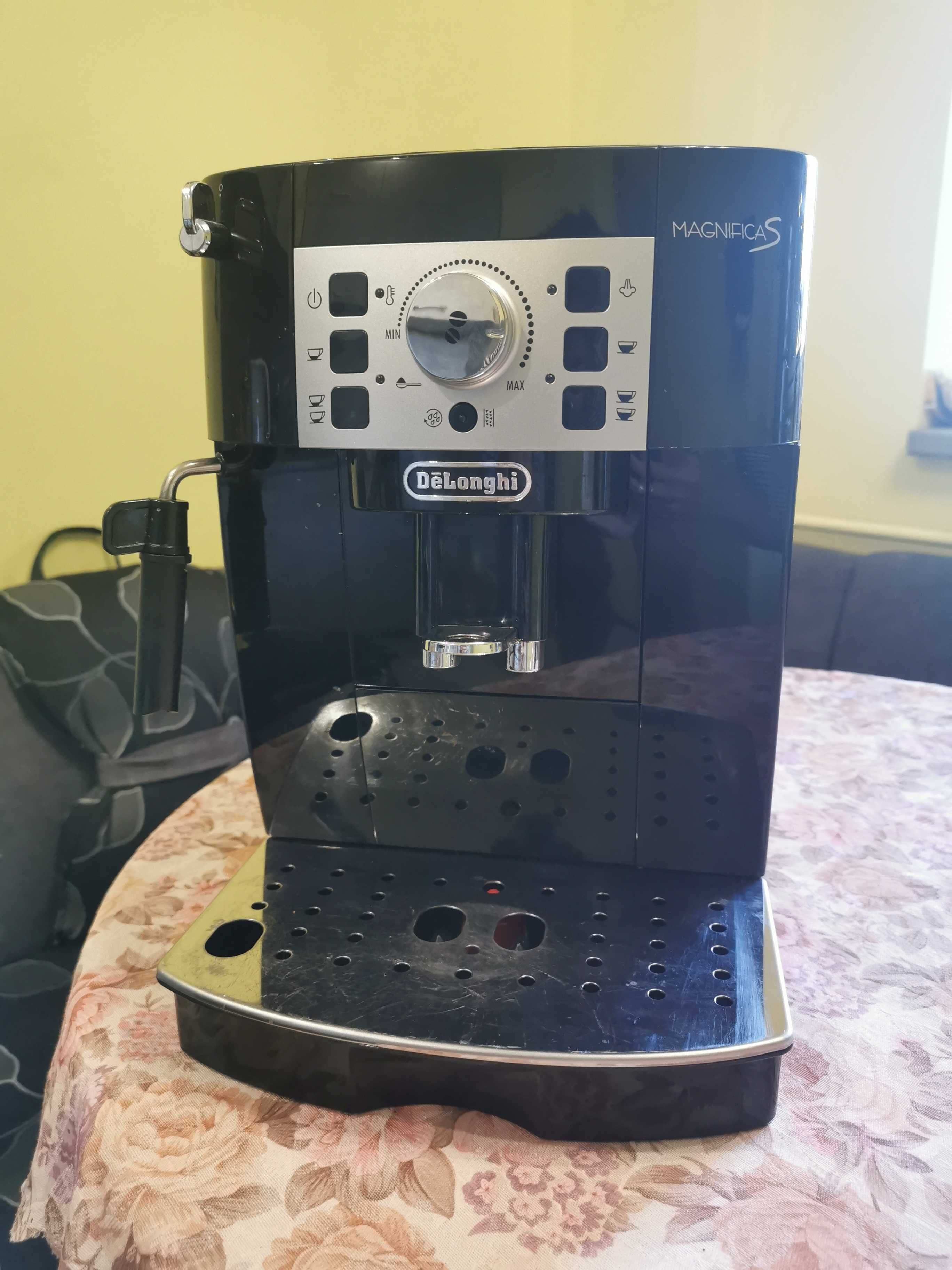 В Гаранция! Кафе Автомат Delonghi Magnifica S