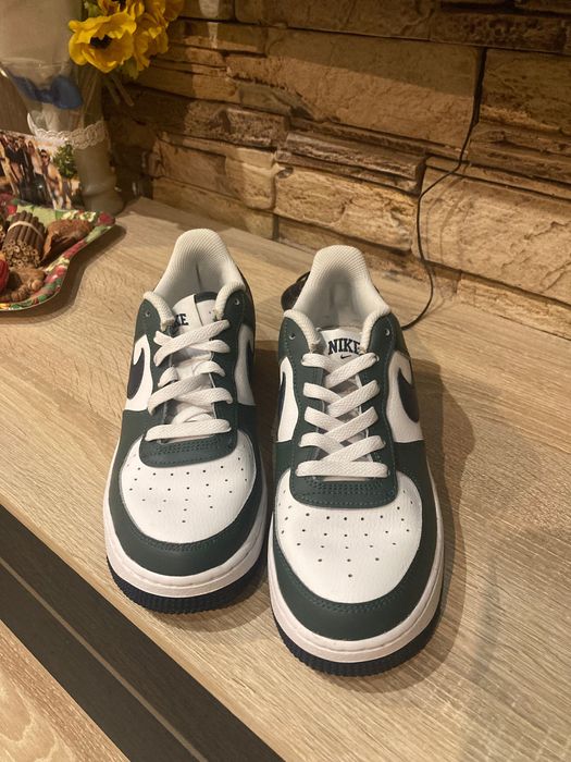 Nike Air Force маратонки , кецове 39