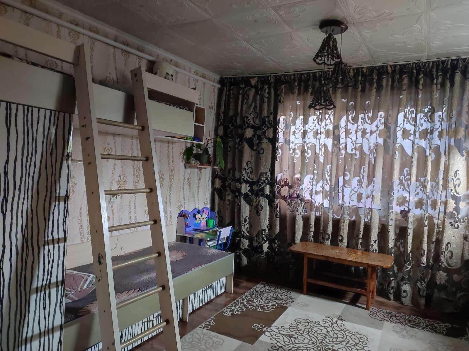 Продам кирпичный дом в п.Байтерек