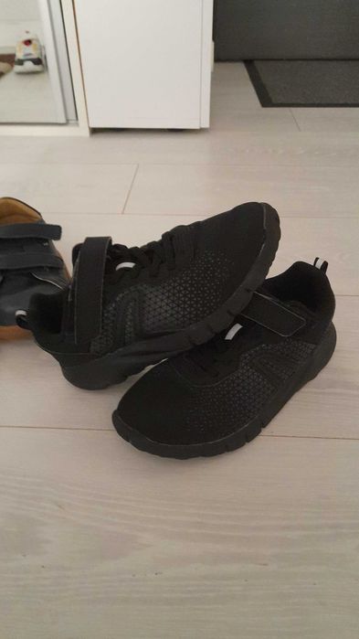 Încălțăminte baieti,stare buna!