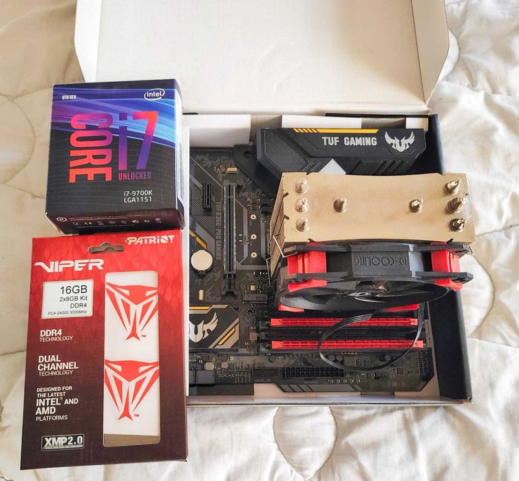 Kit i7 9700 + Asus Tuf Pro Gaming B360 + 16gb Patriot Viper + Cooler