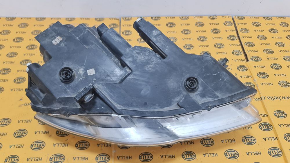 Far stanga halogen VW Passat b6 3C