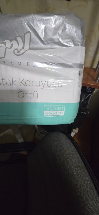 Продаются подгузники 2пачки и костыли в отличном состоянии!