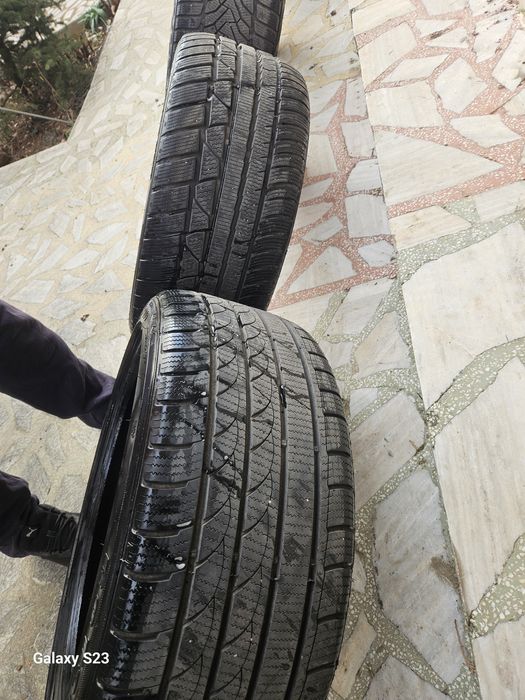 Всесезонни гуми 255/35/R19 Rotalla Setula Цената е за 4-те.