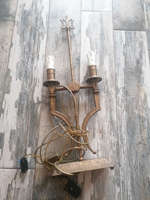 Veioza vintage din fier