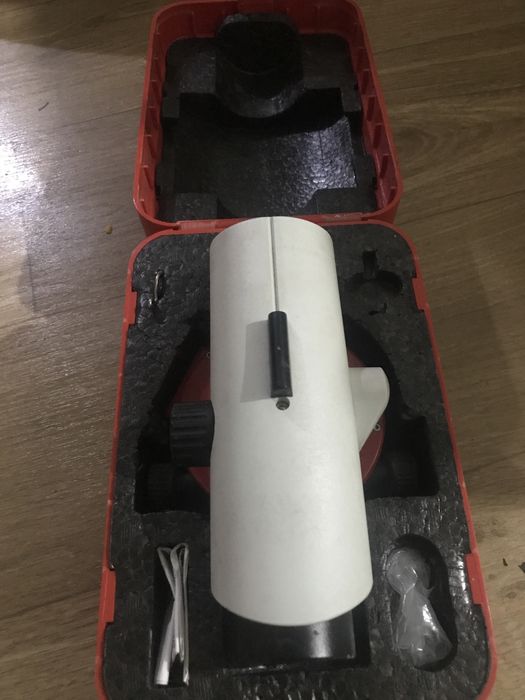 Оптический нивелир NA728