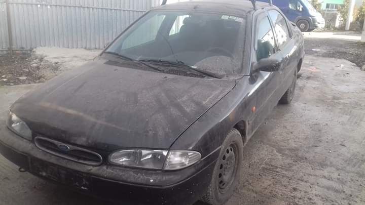 Dezmembrez ford  mondeo