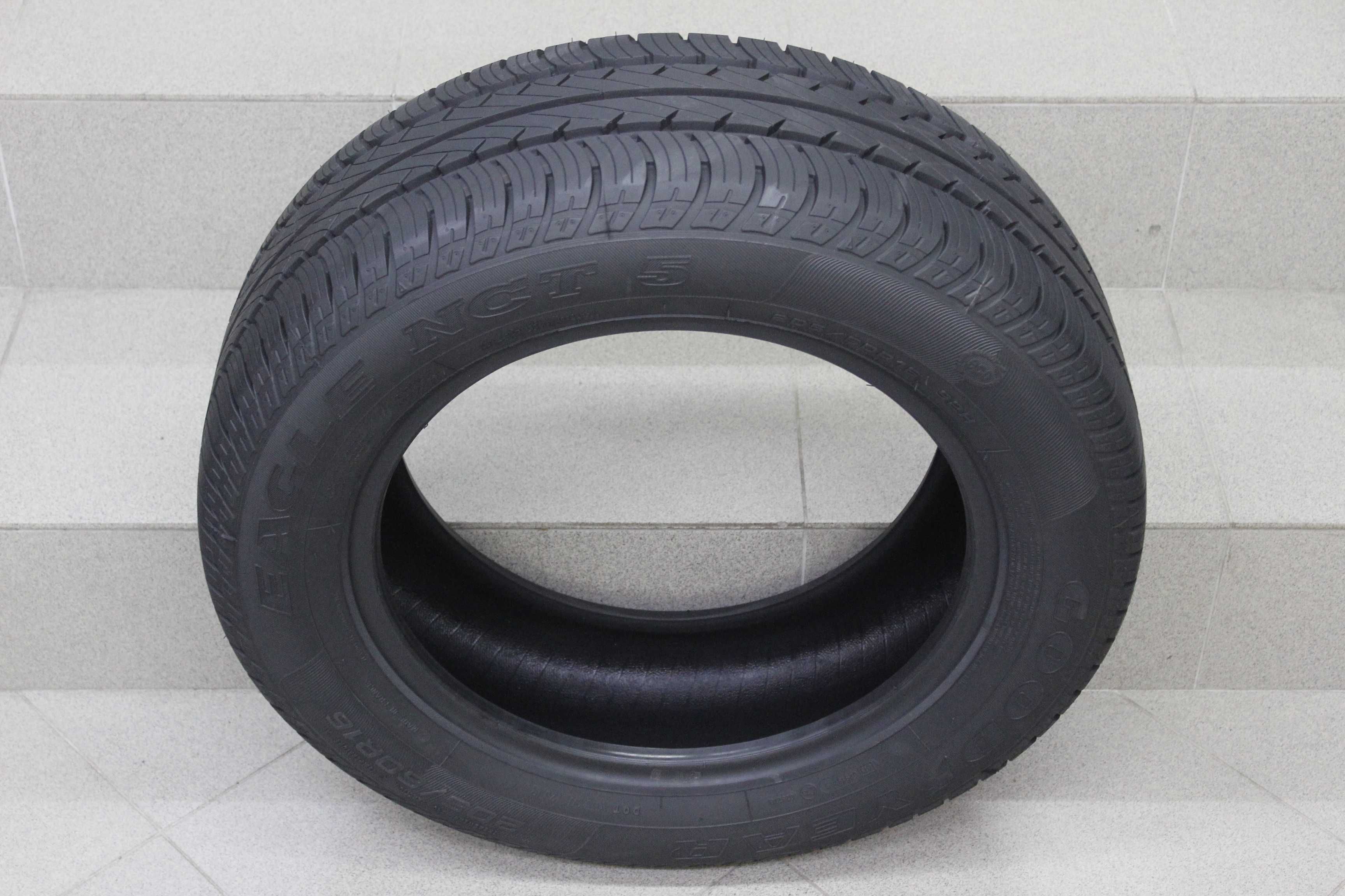 205/60-16 Goodyear Eagle NCT5