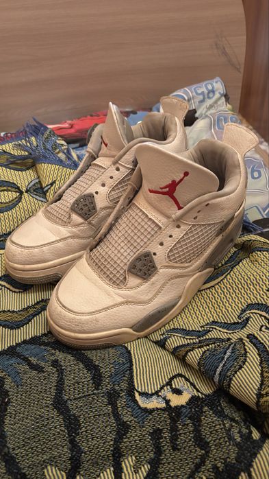продам или обменяю Air Jordan 4