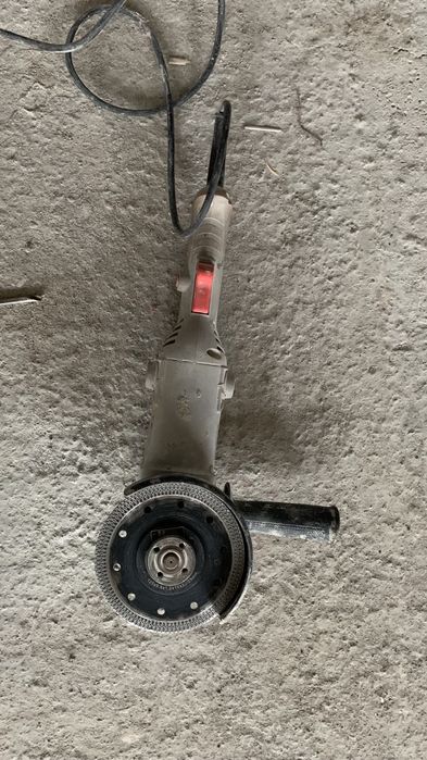 Продам болгарка crown пачти новый