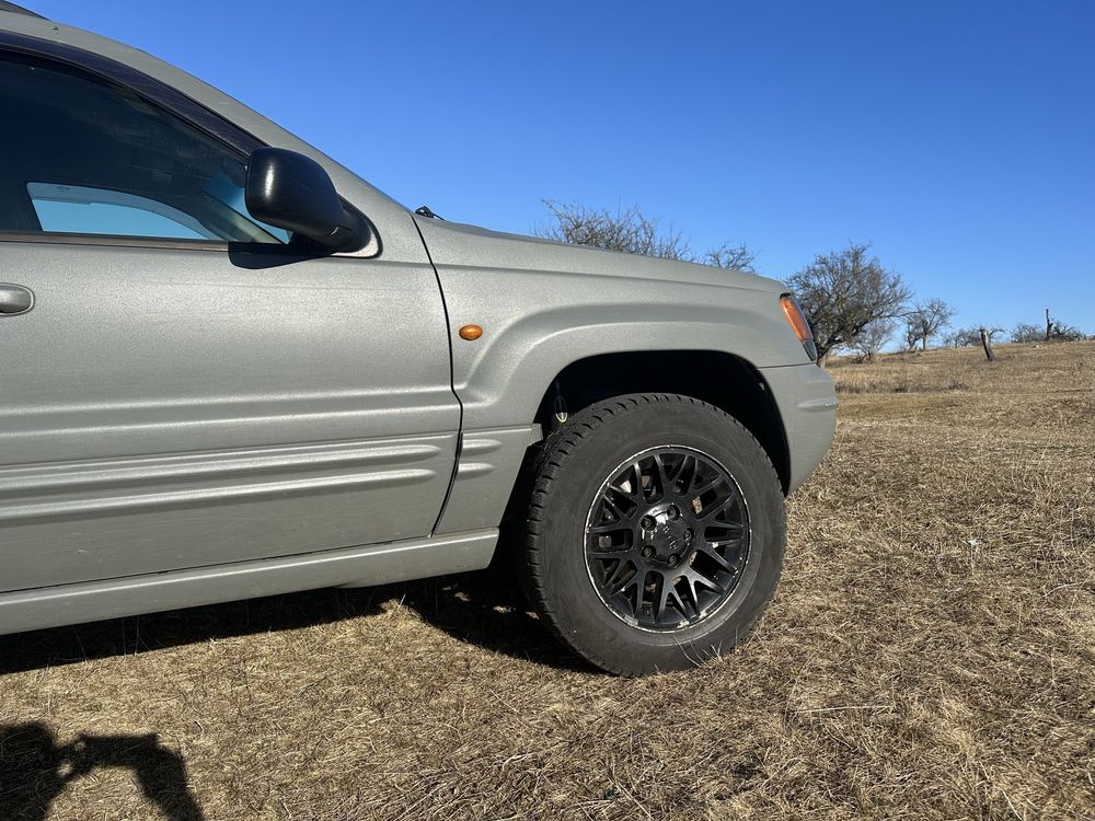 Vând Jeep Grand Cherokee WJ