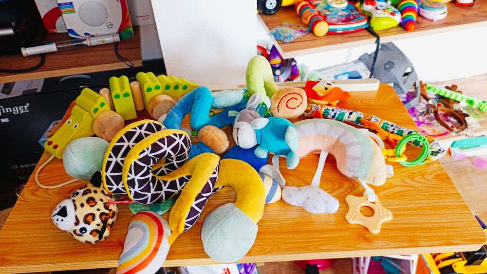 Jucării pt bebelusi