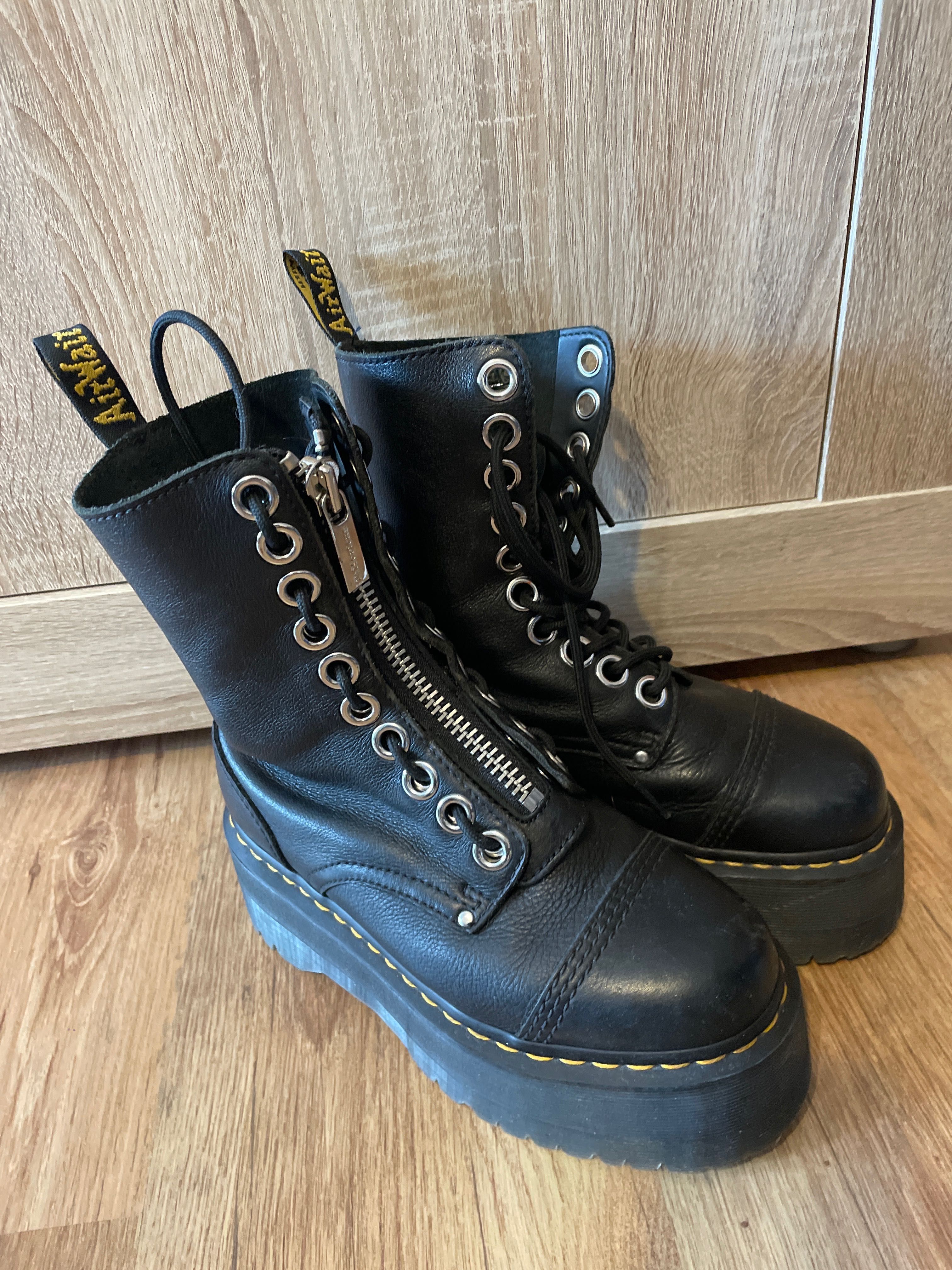 Boncaci Dr. Martens Hi Sinclair