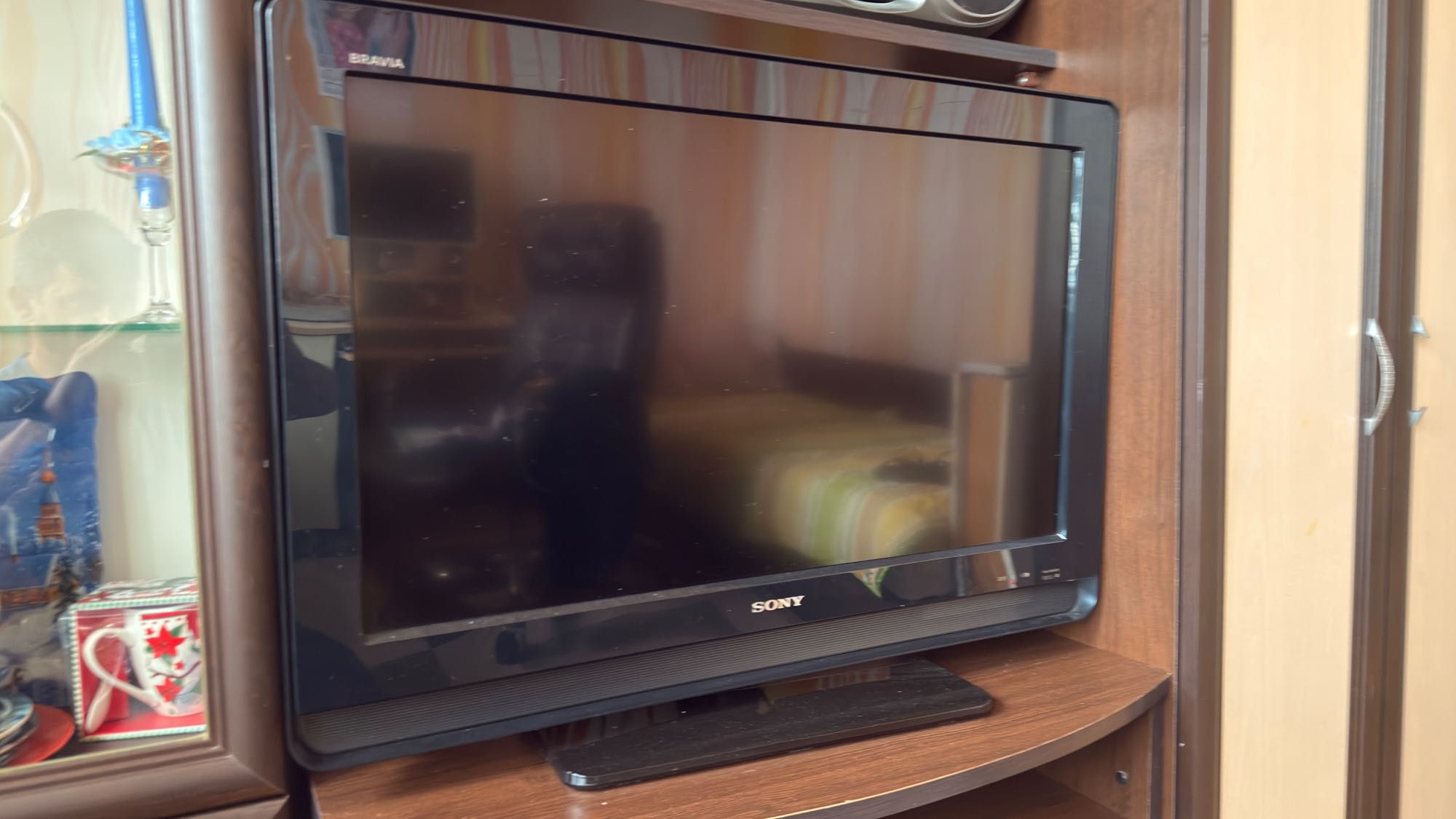 Sony Bravia 32 инча
