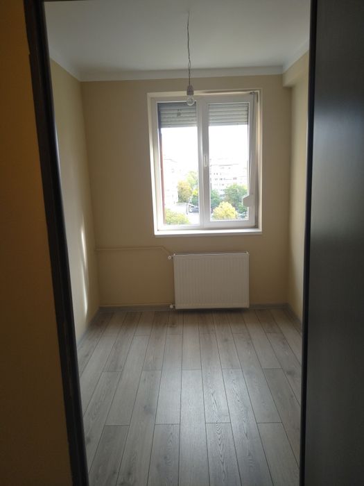 PF. vand apartament cu doua camere deosebit in Rogerius