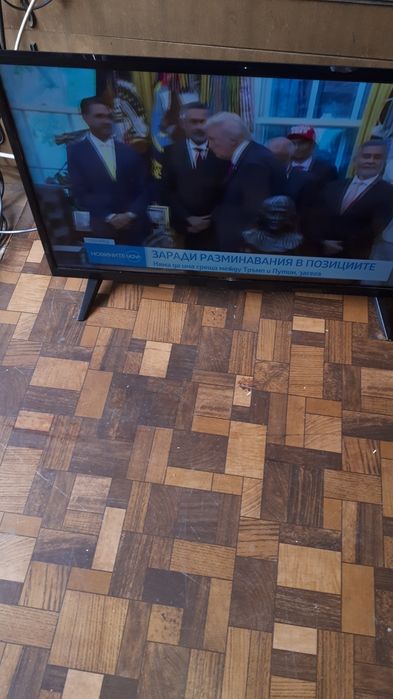 Продавам тв ОК смард