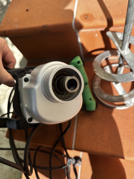 Malaxor Collomix mix 1300 si Hitachi Hikoki  UM16 vst2