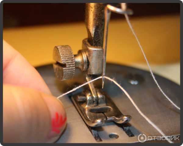 Швейная машинка с тумбой Чайка 142 М со знаком качества