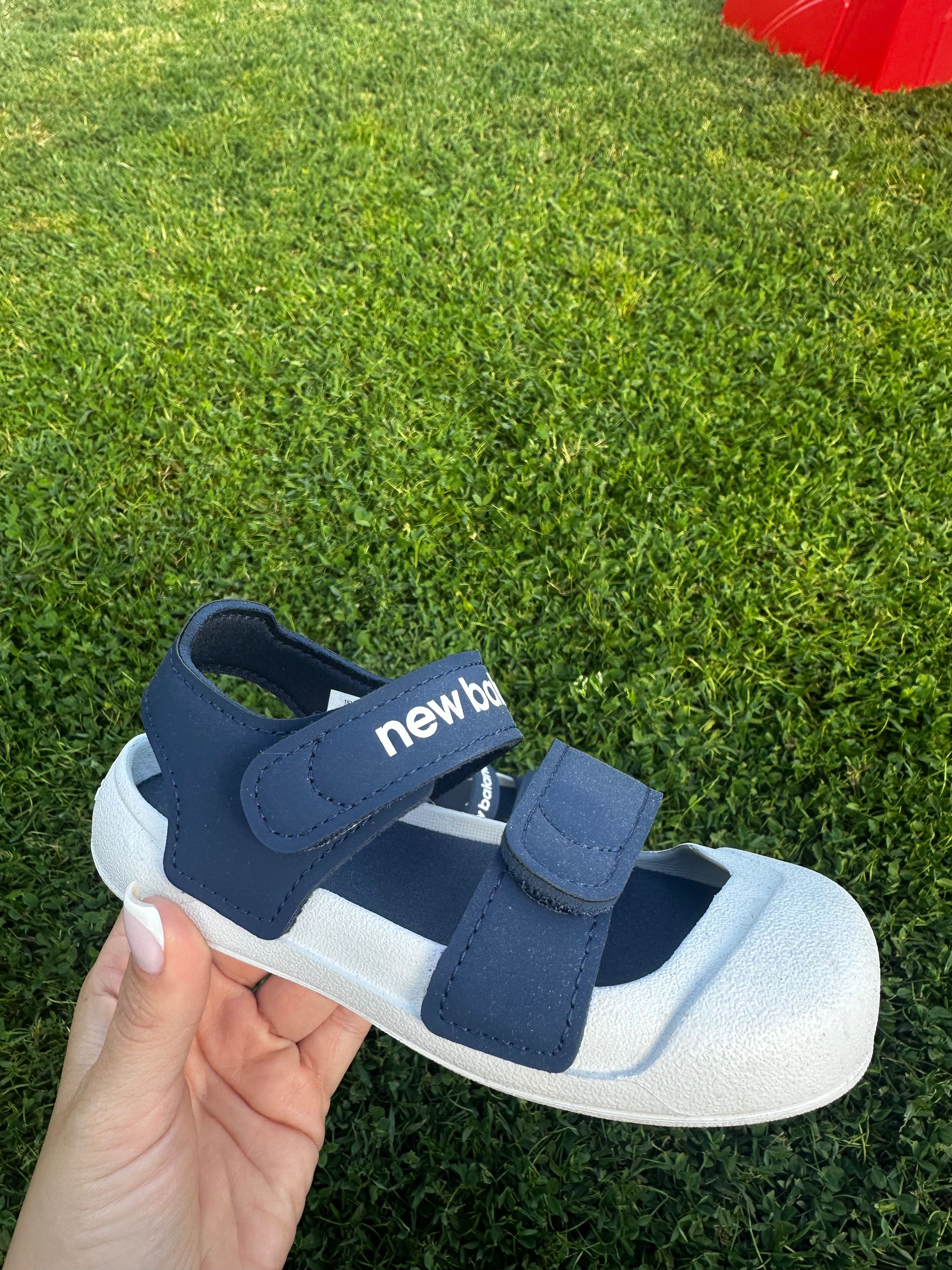 Нови детски сандали New balance