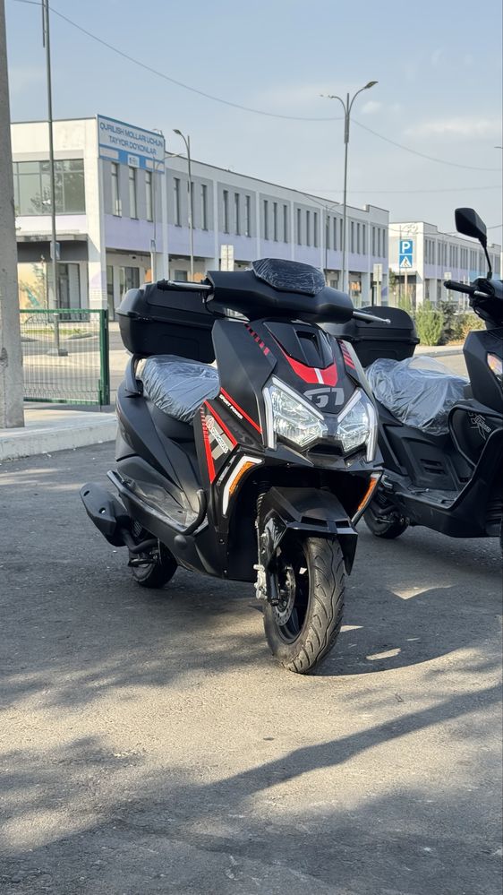 Skuter 150cc italian design