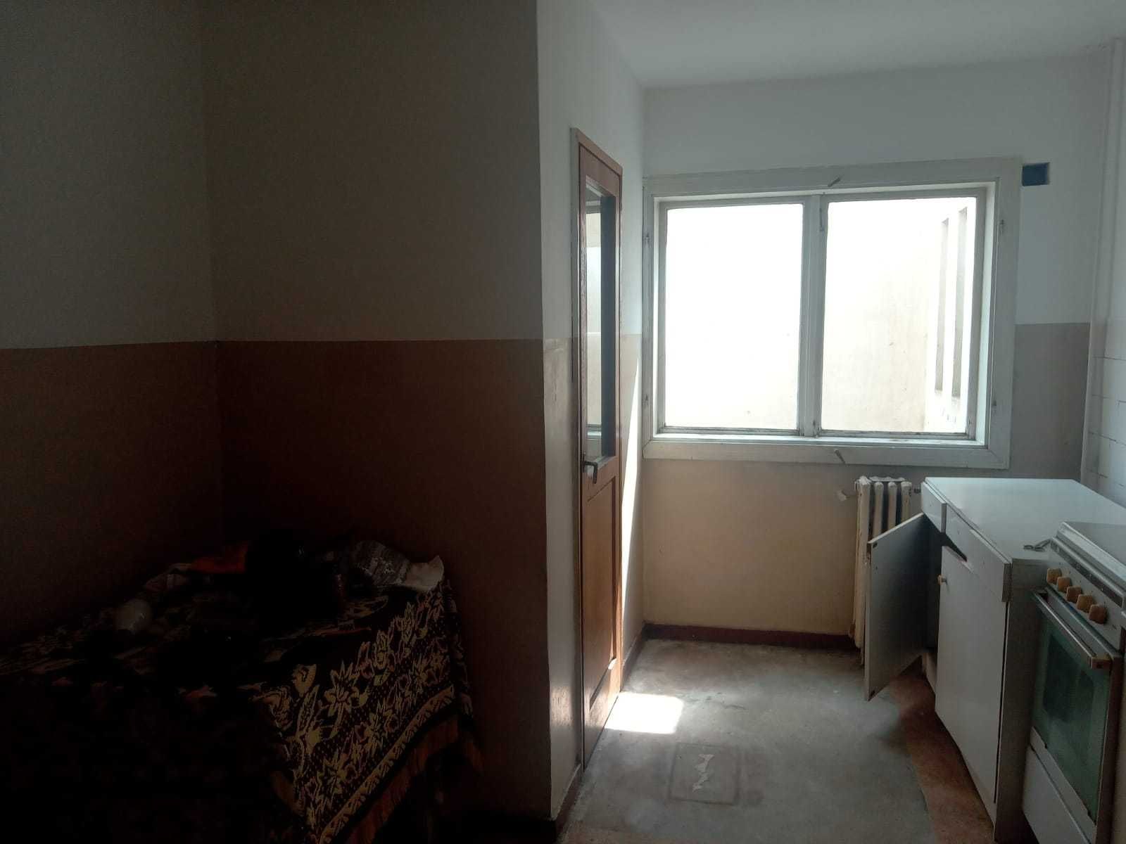 Apartament 4 camere decomandat Zamca