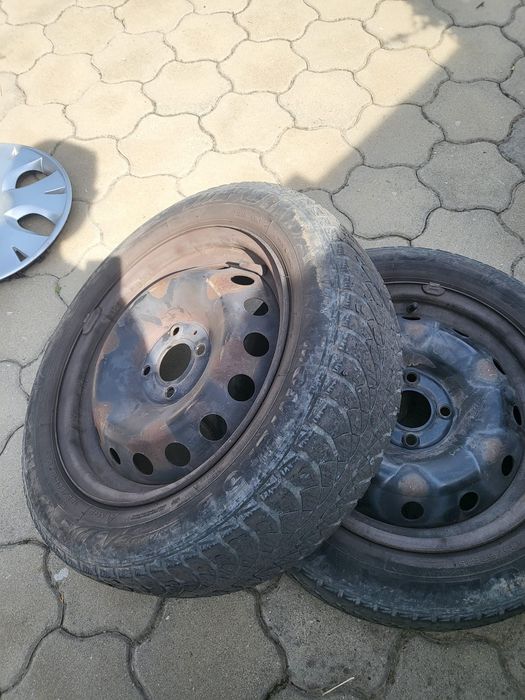 Jante Renault 15 cu capace