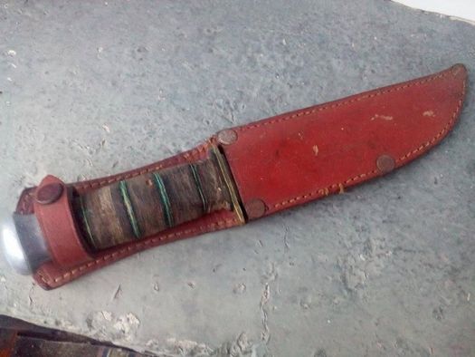 Стар ловджийски нож