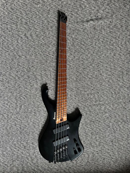 Chitara bass Ibanez EHB1005MS cu Aguilar Dcb multiscale headless 33-35