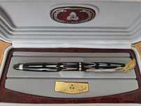 Авторучка перьевая. Компания Shanghai Liqin Stationery Co., Ltd. .