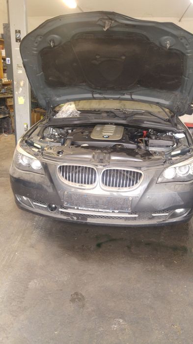 Бмв е61 феис 3.0д 235кс хд на части