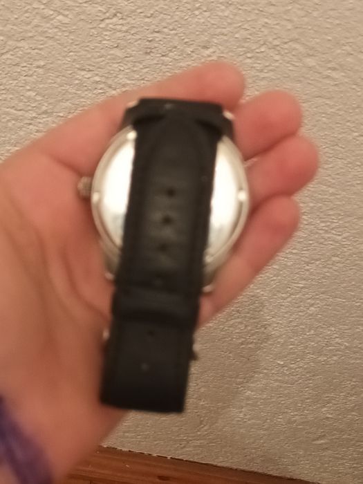 Vand ceas guess  fara bateri