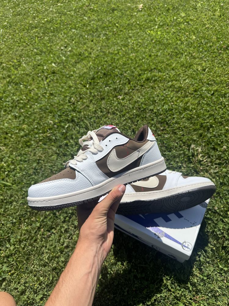 Travis Scott Low Reverse Mocha Jordan 1