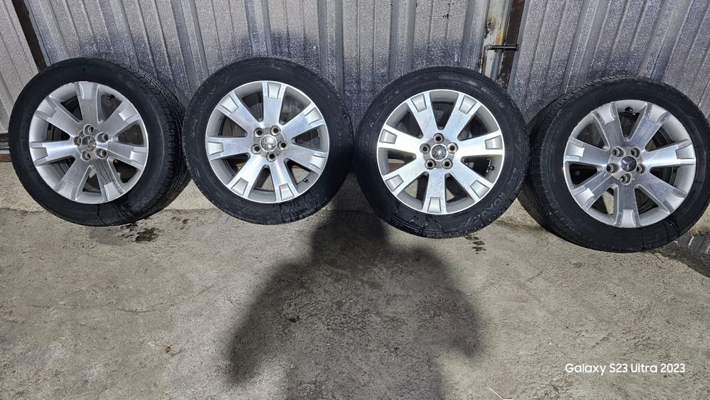 Cauciucuri și jenti pe 18