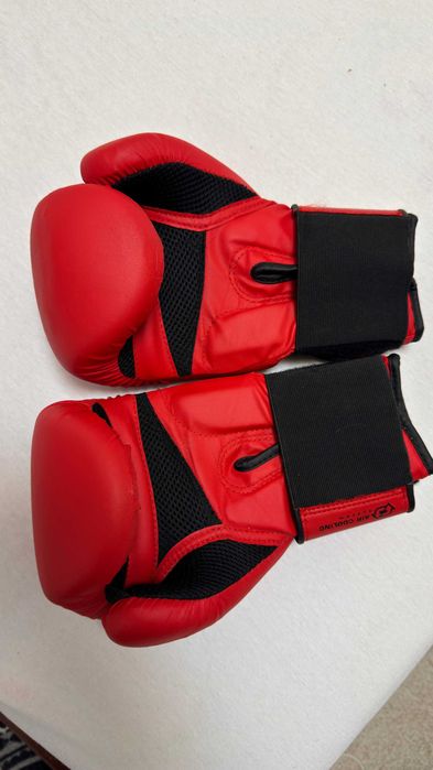 Mănuși Box Domyos 8oz – Ca Noi, Ideal Antrenament