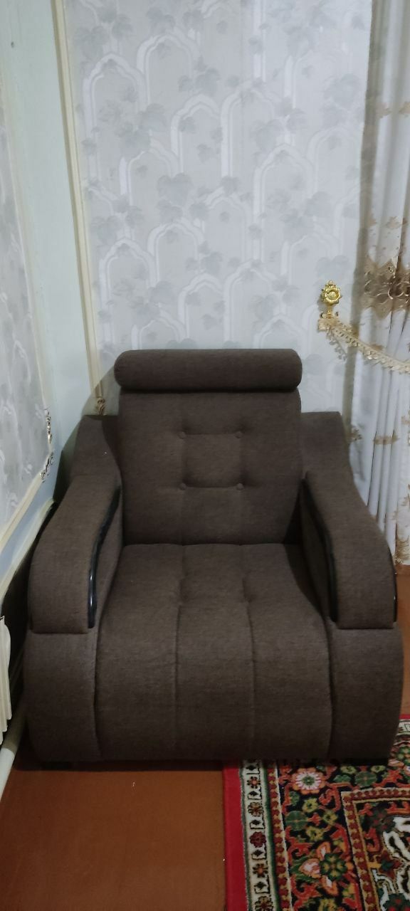 продаётся кресло