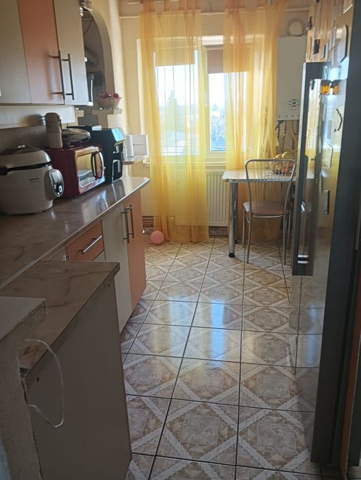 Inchiriez apartment 3cam, 2bai,2balcoane, Mihai Bravu 1800 Negociabili