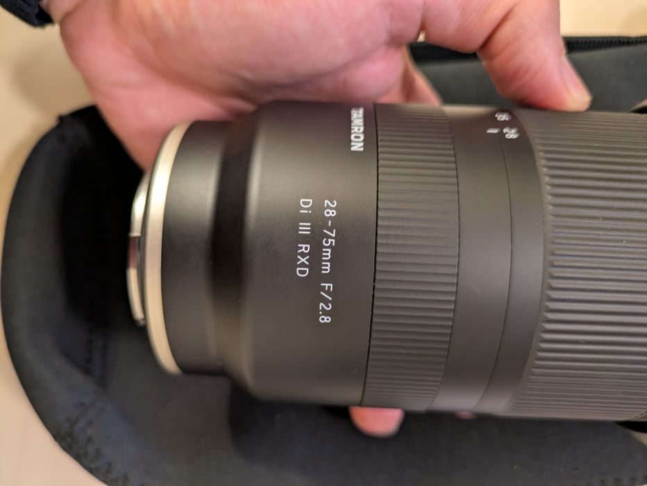 Tamron 28-75mm / 2.8 Di III RXD