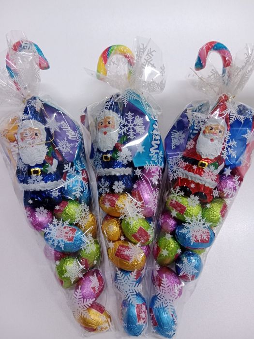 Новогодние кулёчки с немецкими конфетами