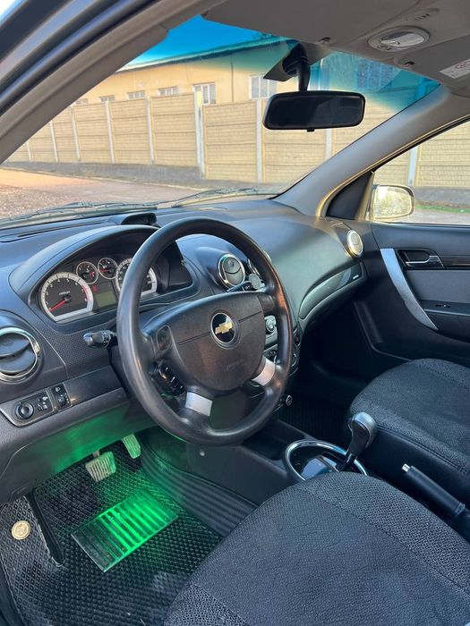 Продаётся Нексия 3