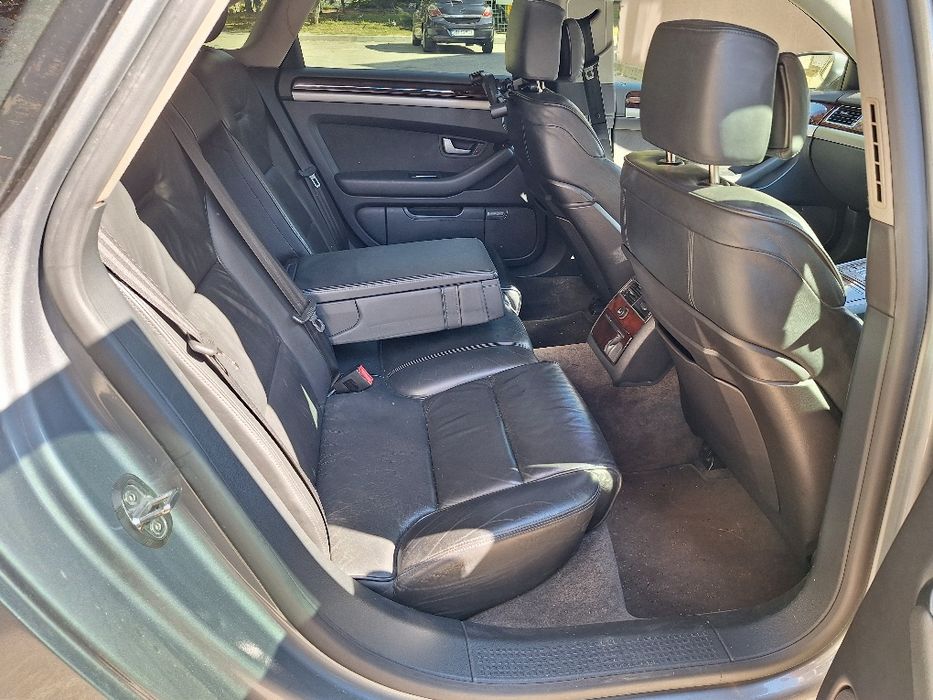 Audi A8 2007 3.0 dreapta