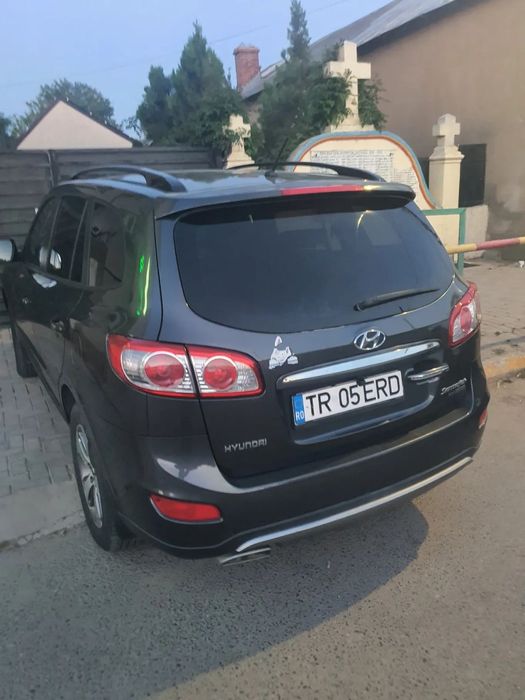 Hyundai Santa Fe Primul Proprietar, genți și anvelope de iarna, 4x4.