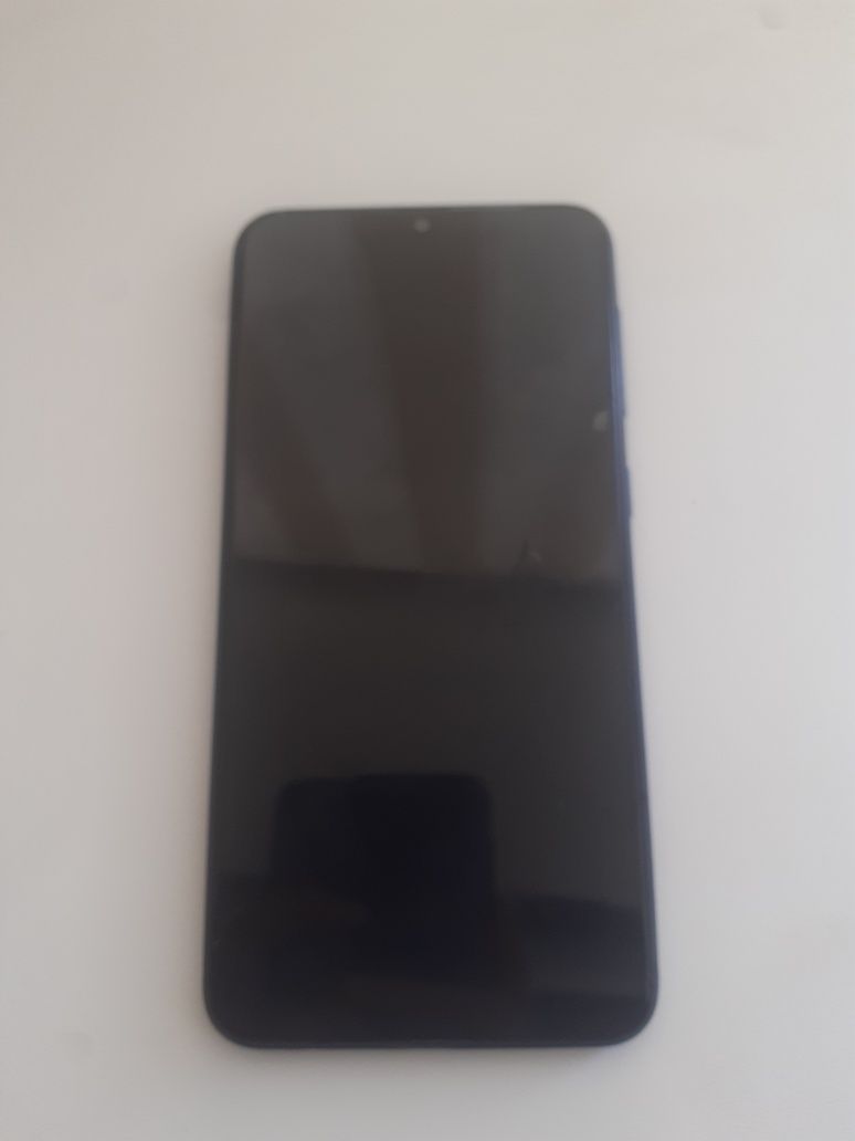 Samsung A10 4 гб