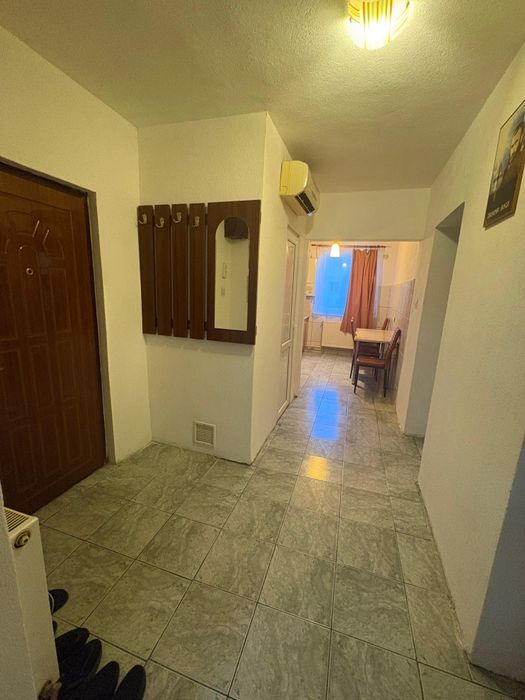 Inchiriez Ap. 3 camere